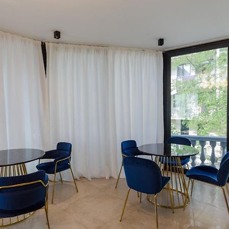 Hotel Lifetime Батуми Екстериор снимка