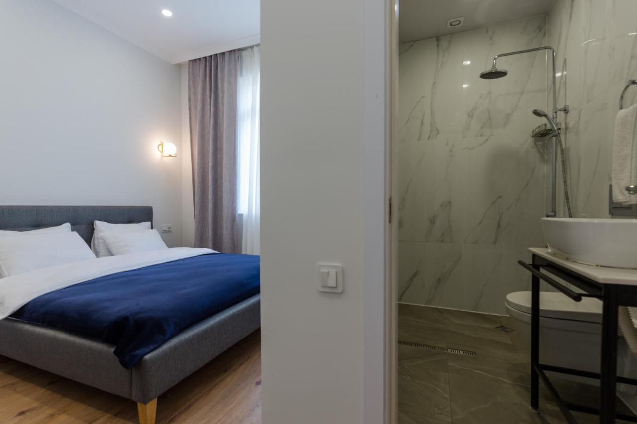 Hotel Lifetime Батуми Екстериор снимка